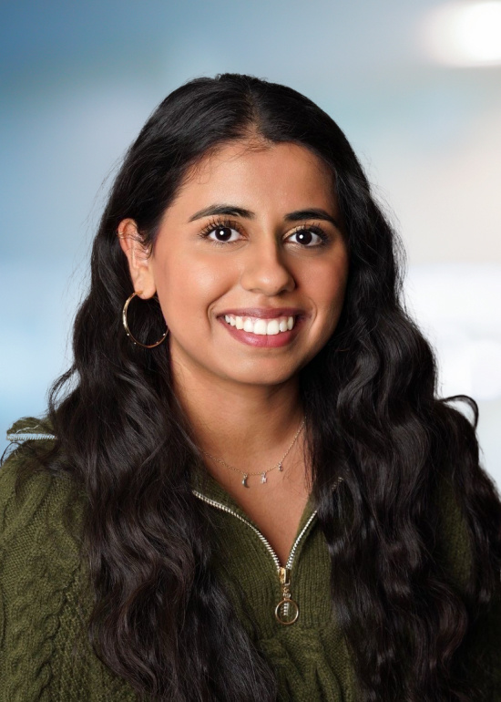 Anushka-Color-Headshot
